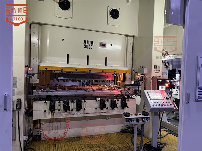 三次元機(jī)械手在汽車零配件多工序沖壓中發(fā)揮了哪些作用?